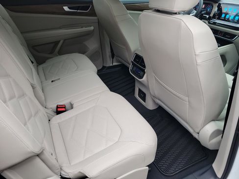 New 2026 Volkswagen Atlas SE AWD/4WD image 29