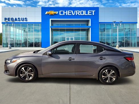 Used 2021 Nissan Sentra SV image 3