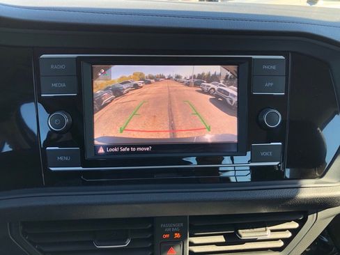 Used 2024 Volkswagen Jetta S image 27