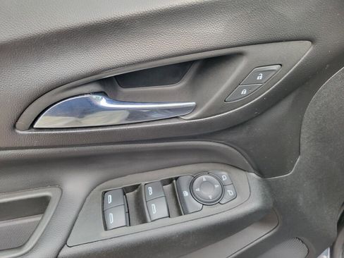 Used 2022 Chevrolet Equinox LT image 12