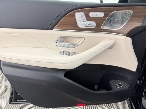 New 2026 Mercedes-Benz GLE 53 AMG 4MATIC image 13