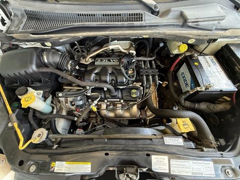 Used 2008 Dodge Grand Caravan SE FWD image 34