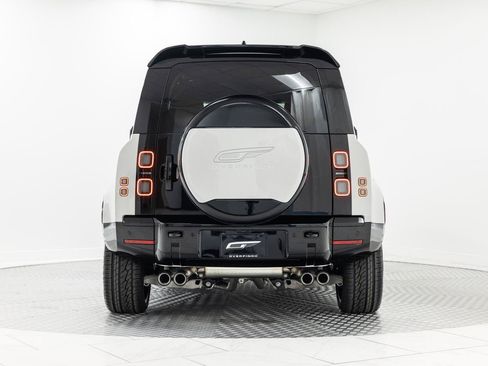 Used 2026 Land Rover Defender 110 X-Dynamic SE AWD/4WD image 4