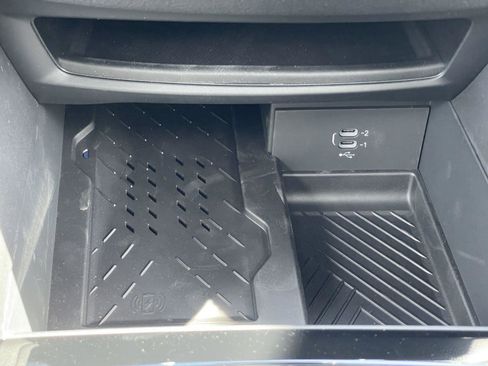 New 2026 Chrysler Pacifica Limited image 25