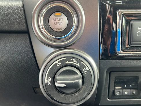 Used 2016 Nissan Titan Platinum Reserve AWD/4WD image 28