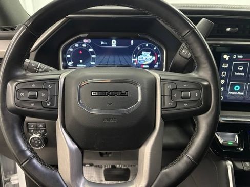 Used 2024 GMC Sierra 3500 Denali w/ Denali Reserve Package AWD/4WD image 27