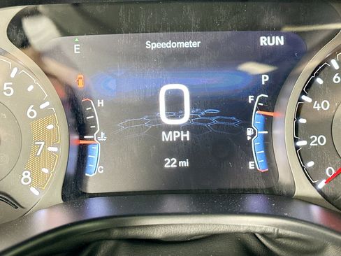 Used 2026 Jeep Compass Latitude AWD/4WD image 15