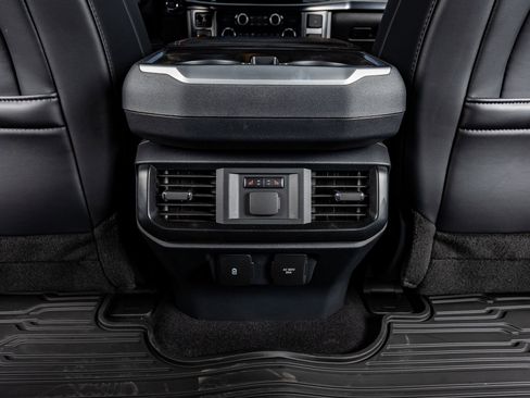 Used 2025 Ford F150 Raptor image 33