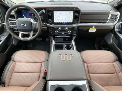 New 2025 Ford F350 King Ranch w/ FX4 Off-Road Package image 35