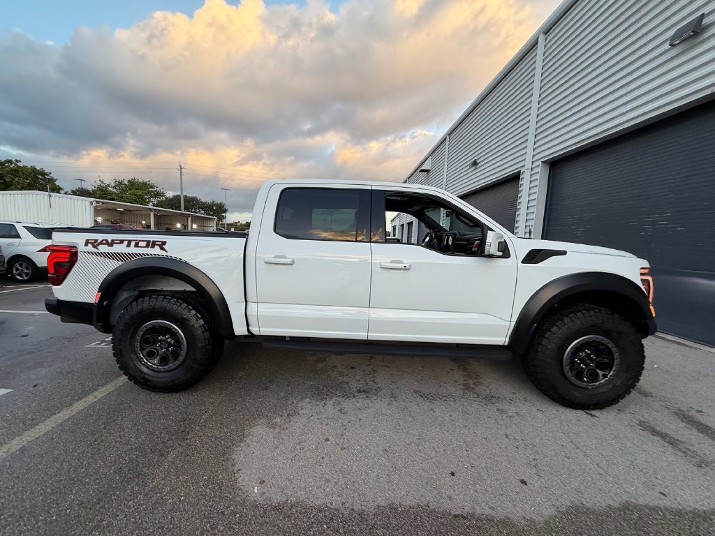 Used 2024 Ford F150 Raptor AWD/4WD image 8