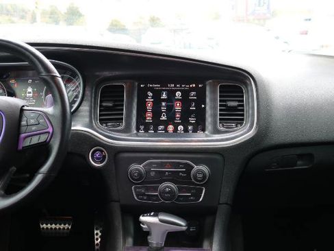 Used 2016 Dodge Charger R/T Scat Pack image 18