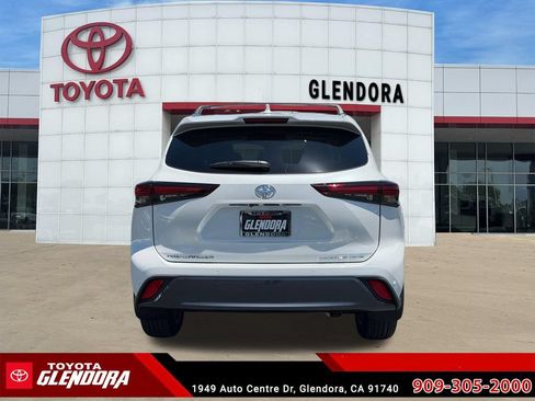 New 2026 Toyota Highlander Limited AWD/4WD image 9