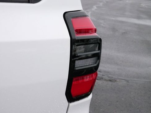 Certified 2025 Toyota 4Runner TRD Off-Road Premium image 17