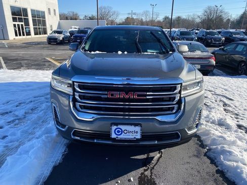 Used 2020 GMC Acadia SLE image 3