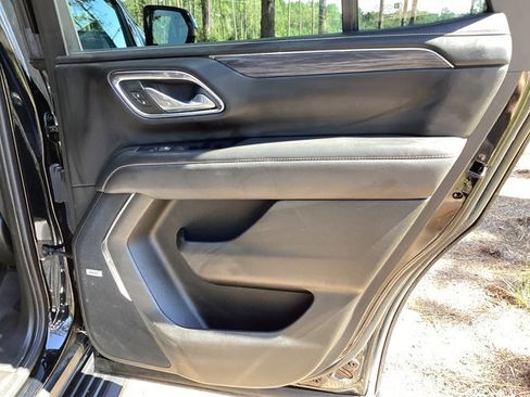 Used 2023 GMC Yukon SLT image 24