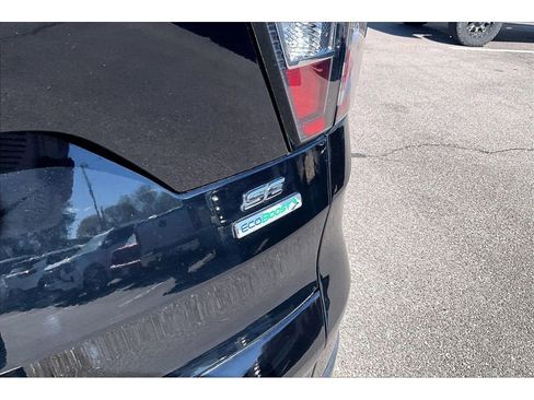 Used 2017 Ford Escape SE w/ Equipment Group 201A FWD image 23