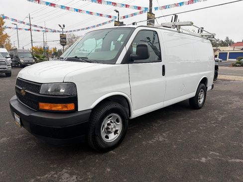 Used 2022 Chevrolet Express 2500 w/ Driver Convenience Package image 3