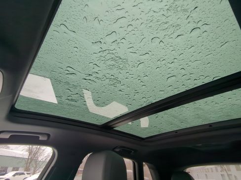 Used 2024 Audi Q3 2.0T Premium Plus w/ Premium Plus Package image 6