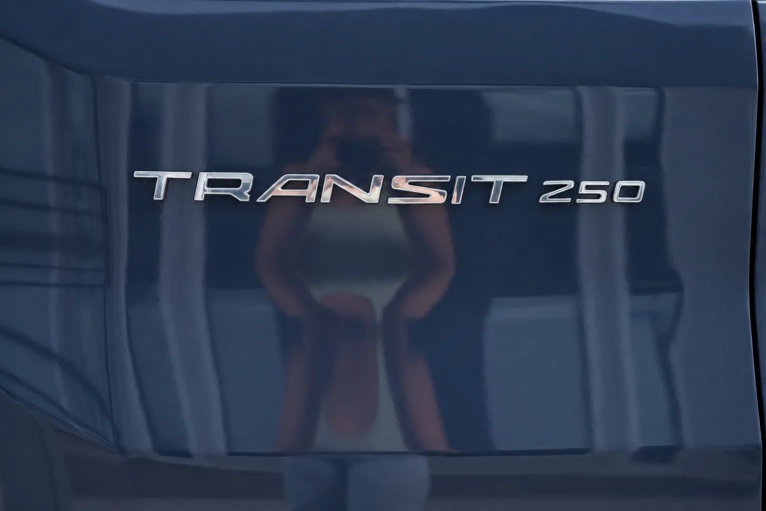 Used 2020 Ford Transit 250 148 High Roof Extended RWD image 14