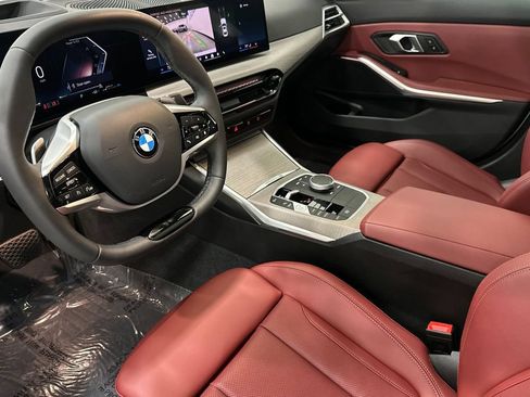 Used 2025 BMW 330i Sedan w/ Premium Package RWD image 10