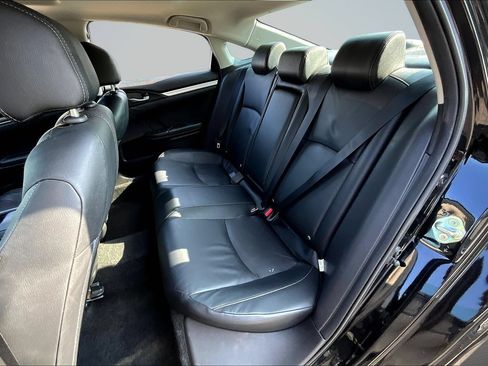 Used 2019 Honda Civic EX-L image 21