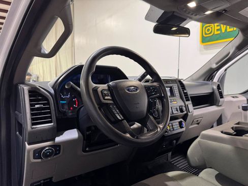 Used 2022 Ford F250 XL w/ STX Appearance Package AWD/4WD image 10
