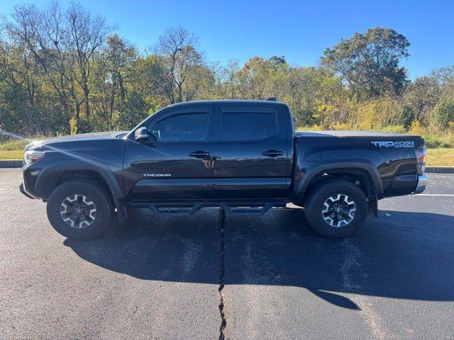 Certified 2023 Toyota Tacoma TRD Off-Road AWD/4WD image 6