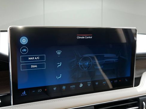 Used 2025 Lincoln Corsair Reserve FWD image 21