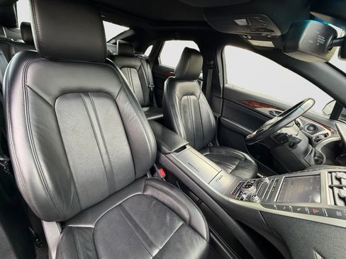 Used 2020 Lincoln MKZ Reserve w/ Monochromatic Package image 19