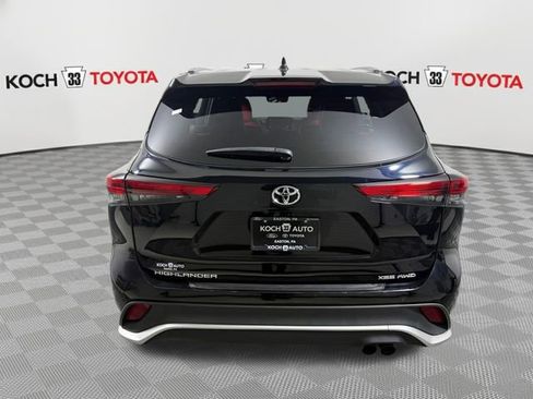 Used 2022 Toyota Highlander XSE AWD/4WD image 7