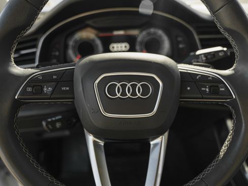 Used 2023 Audi Q8 Premium w/ Convenience Package image 17