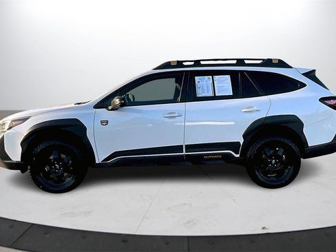 Used 2022 Subaru Outback Wilderness image 6
