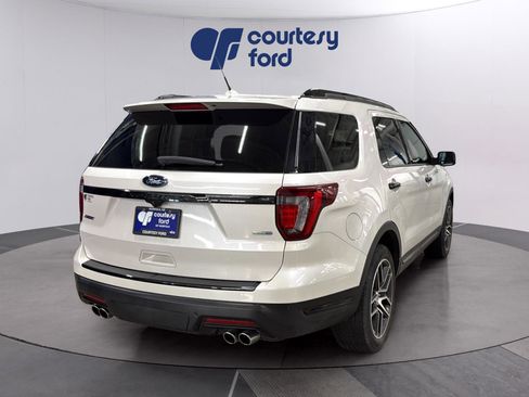 Used 2018 Ford Explorer Sport w/ Equipment Group 401A AWD/4WD image 8