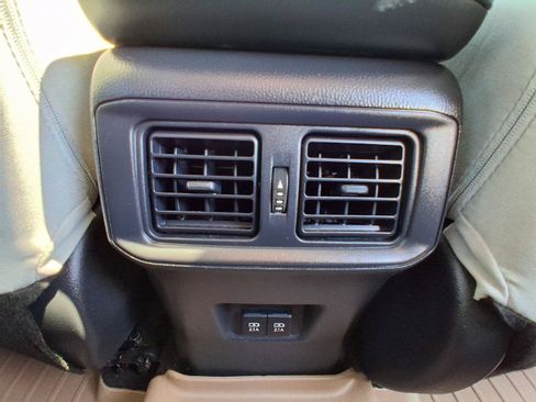 Used 2021 Toyota RAV4 XLE w/ Convenience Package AWD/4WD image 27