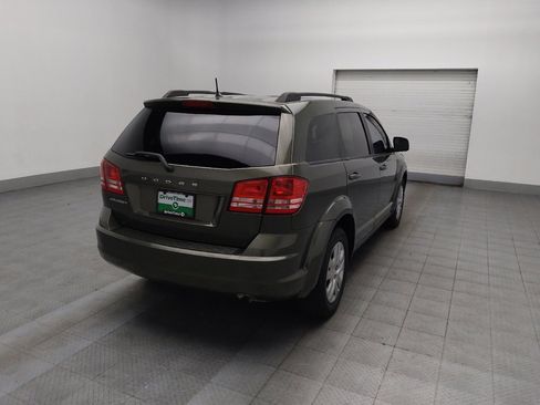 Used 2019 Dodge Journey SE image 9