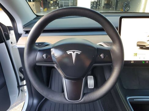 Used 2025 Tesla Model Y Performance AWD/4WD image 20