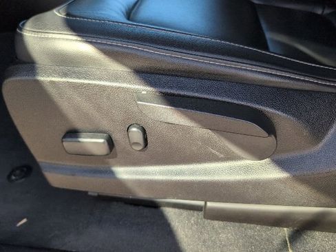 Certified 2021 Chevrolet Colorado LT w/ LT Convenience Package image 13