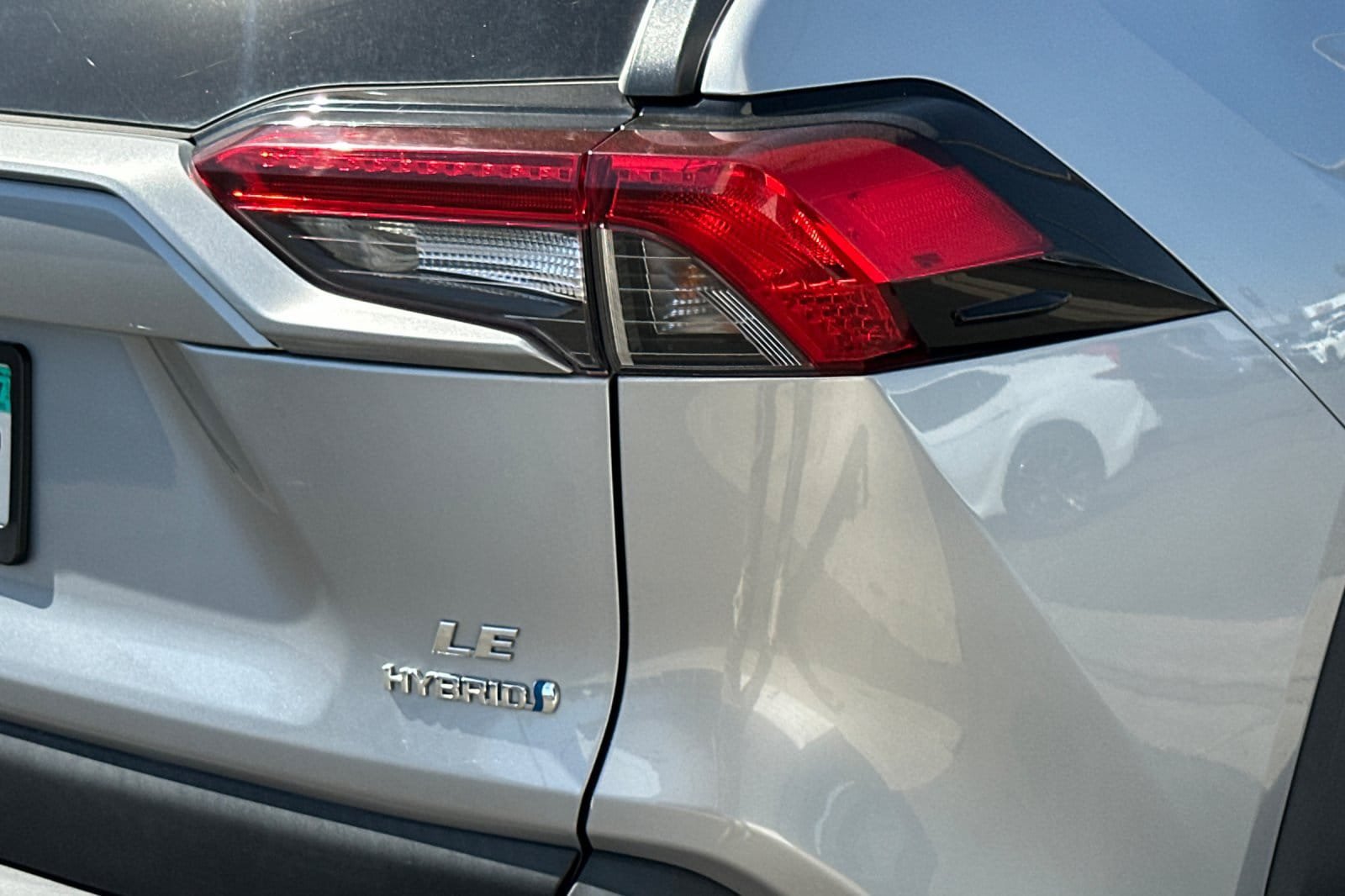 Certified 2021 Toyota RAV4 LE AWD/4WD image 26