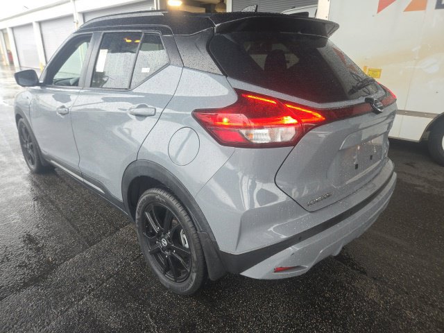 Used 2021 Nissan Kicks SR FWD image 6