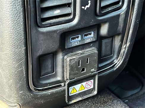 Used 2019 Jeep Grand Cherokee Limited image 15