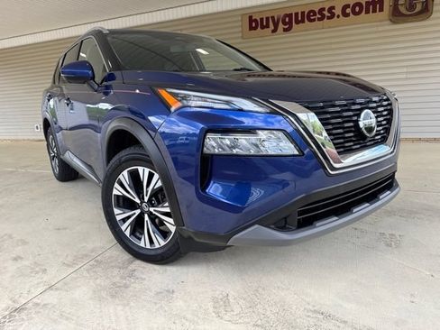 Used 2021 Nissan Rogue SV w/ Premium Package AWD/4WD image 2