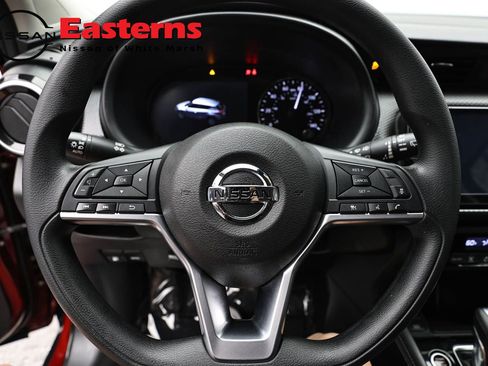 Used 2021 Nissan Kicks SV FWD image 10