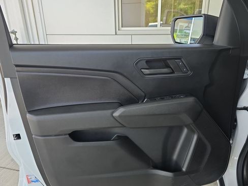 Used 2024 Chevrolet Colorado W/T RWD image 22