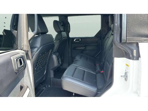 Used 2025 Ford Bronco Badlands AWD/4WD image 14
