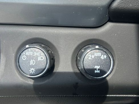 Used 2020 Chevrolet Tahoe LT AWD/4WD image 25