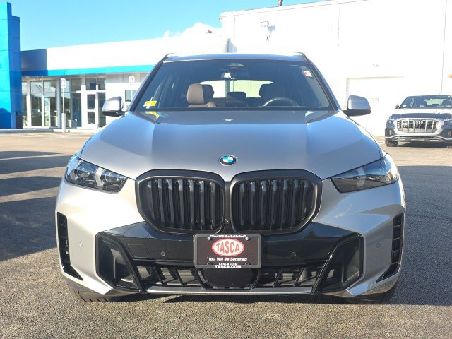 Used 2025 BMW X5 xDrive40i w/ M Sport Package AWD/4WD image 5