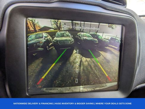 Used 2022 Jeep Renegade Trailhawk image 23