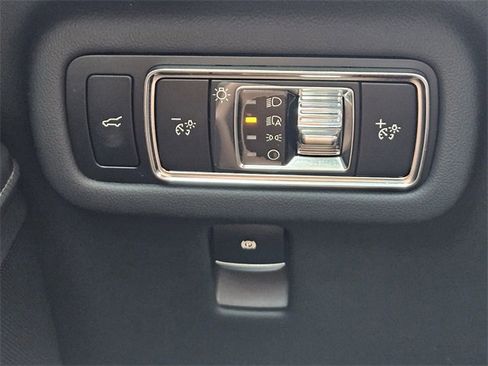 Certified 2024 Lincoln Nautilus Premier w/ Equipment Group 102A image 22