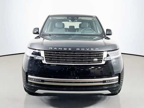 Used 2024 Land Rover Range Rover SE AWD/4WD image 2