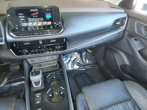 Certified 2022 Nissan Rogue Platinum w/ Head-Up Display Package image 17